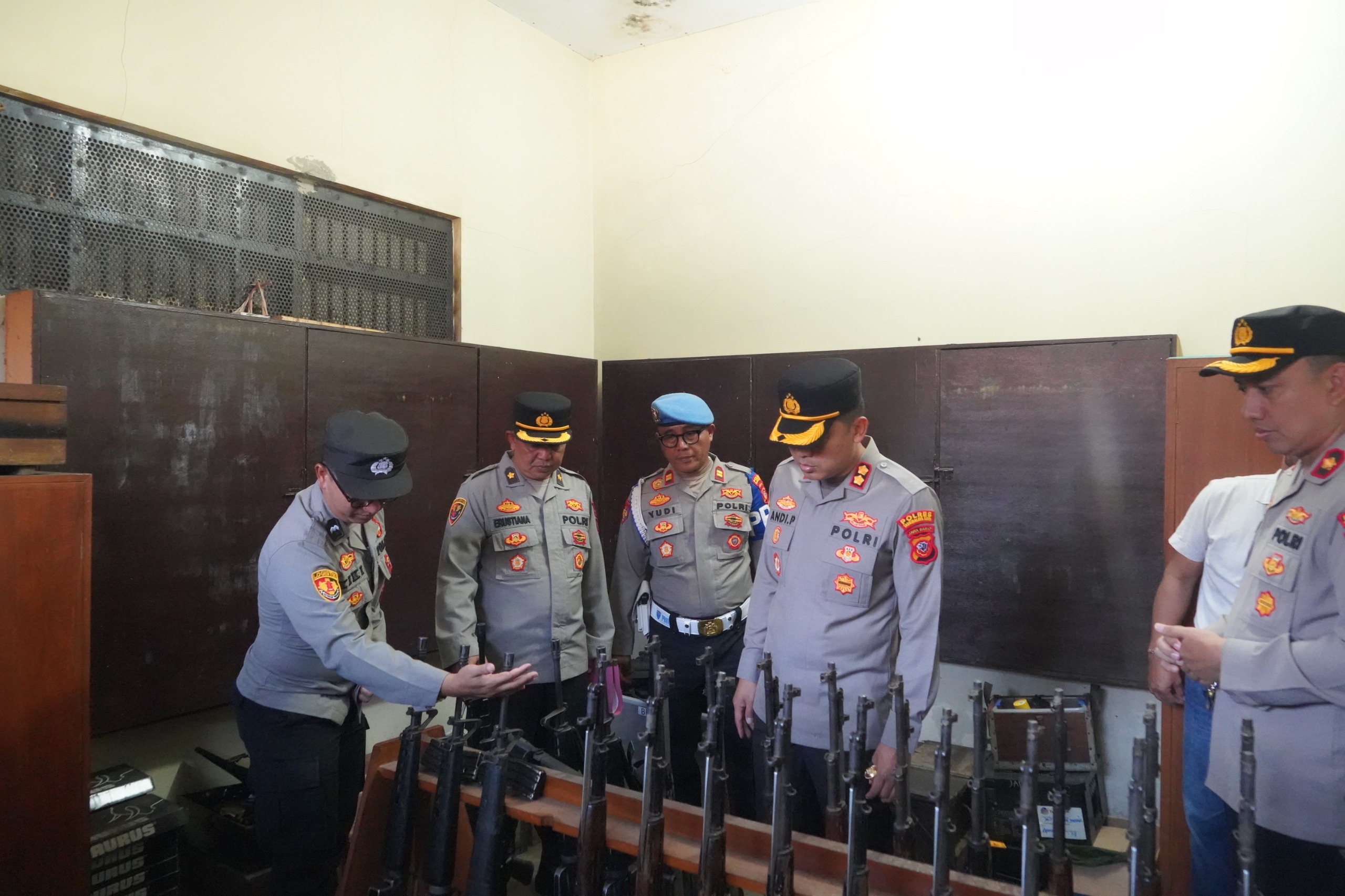 Kapolres Tasikmalaya Kota Laksanakan Pengecekan Prasarana Logistik, Pastikan Kesiapan Sarana Pendukung Tugas