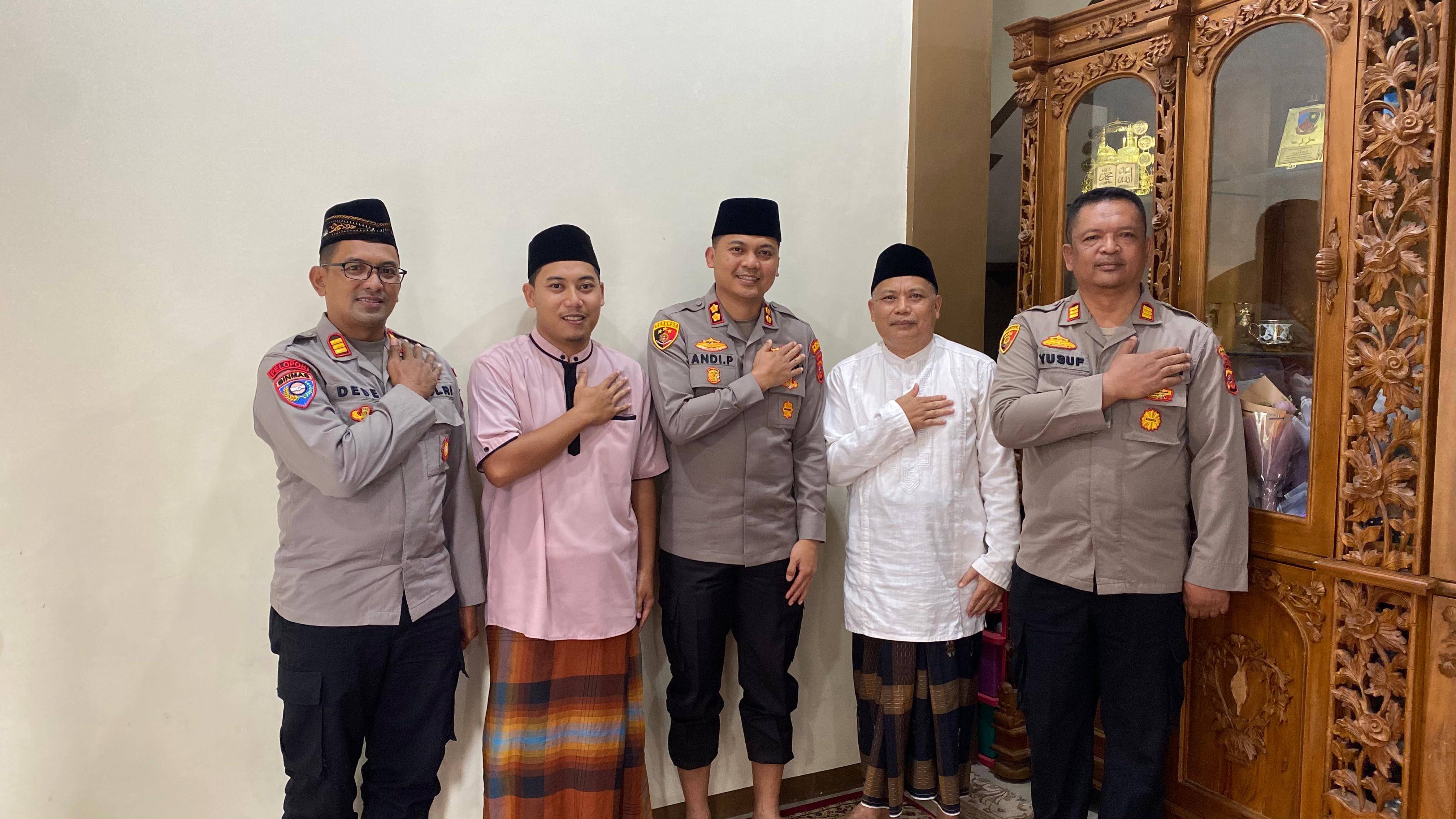 Kapolres Tasikmalaya Kota Laksanakan Silaturahmi ke Ponpes Al-Hidayah