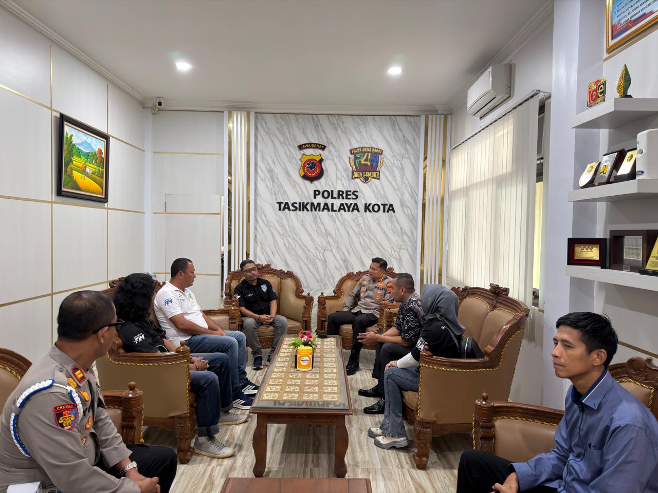 Kapolres Tasikmalaya Kota Terima Silaturahmi IMI, Bahas Antisipasi Kenakalan Remaja dan Berandalan Bermotor