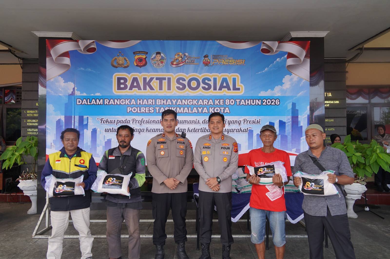 Polres Tasikmalaya Kota gelar bakti sosial Hari Bhayangkara ke-80